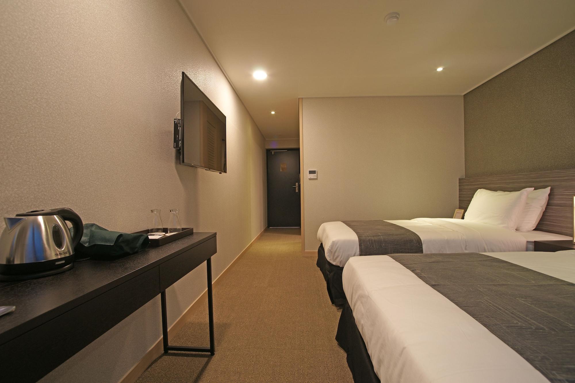I-Jin Hotel Jeju Eksteriør billede