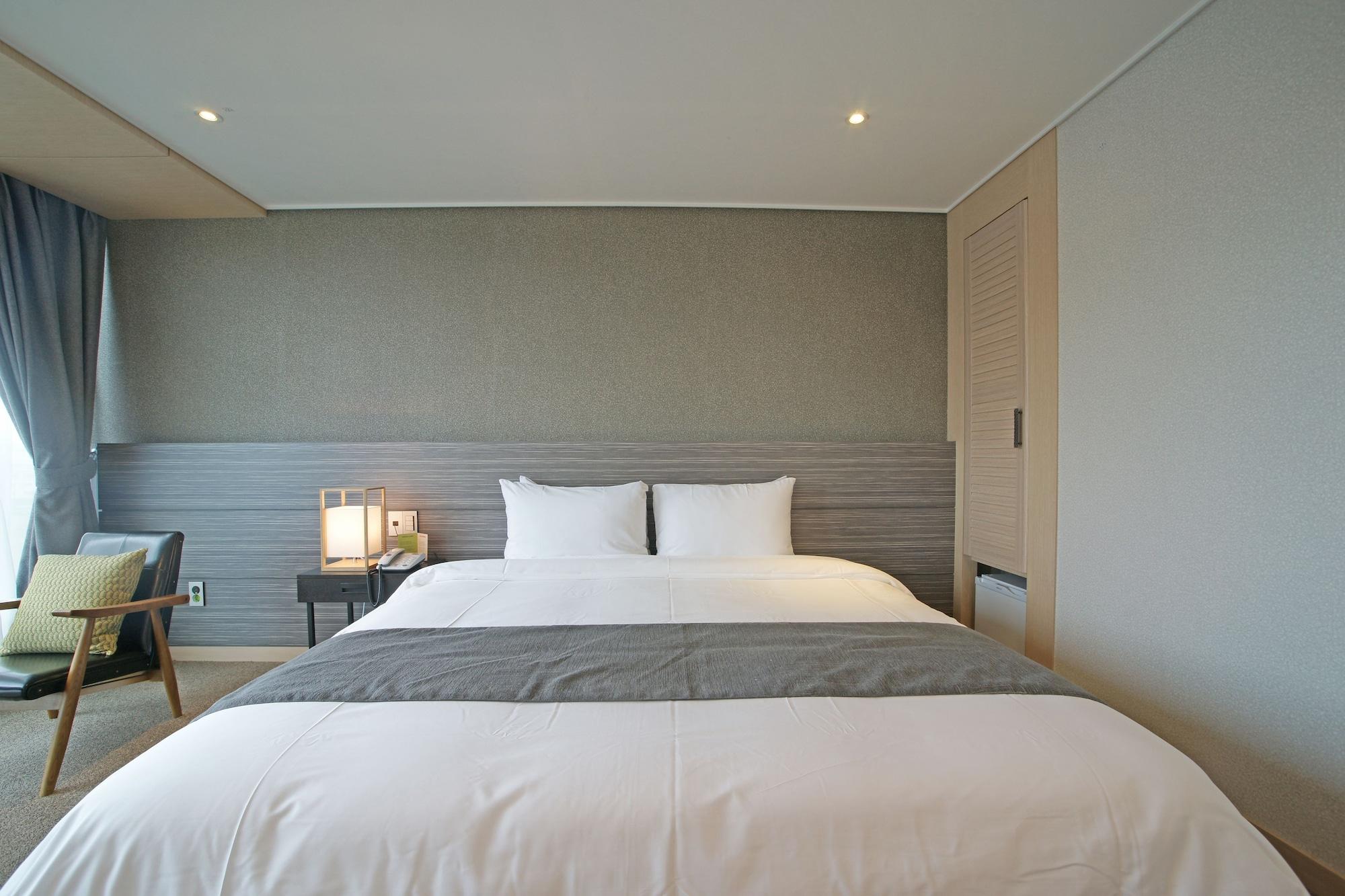 I-Jin Hotel Jeju Eksteriør billede