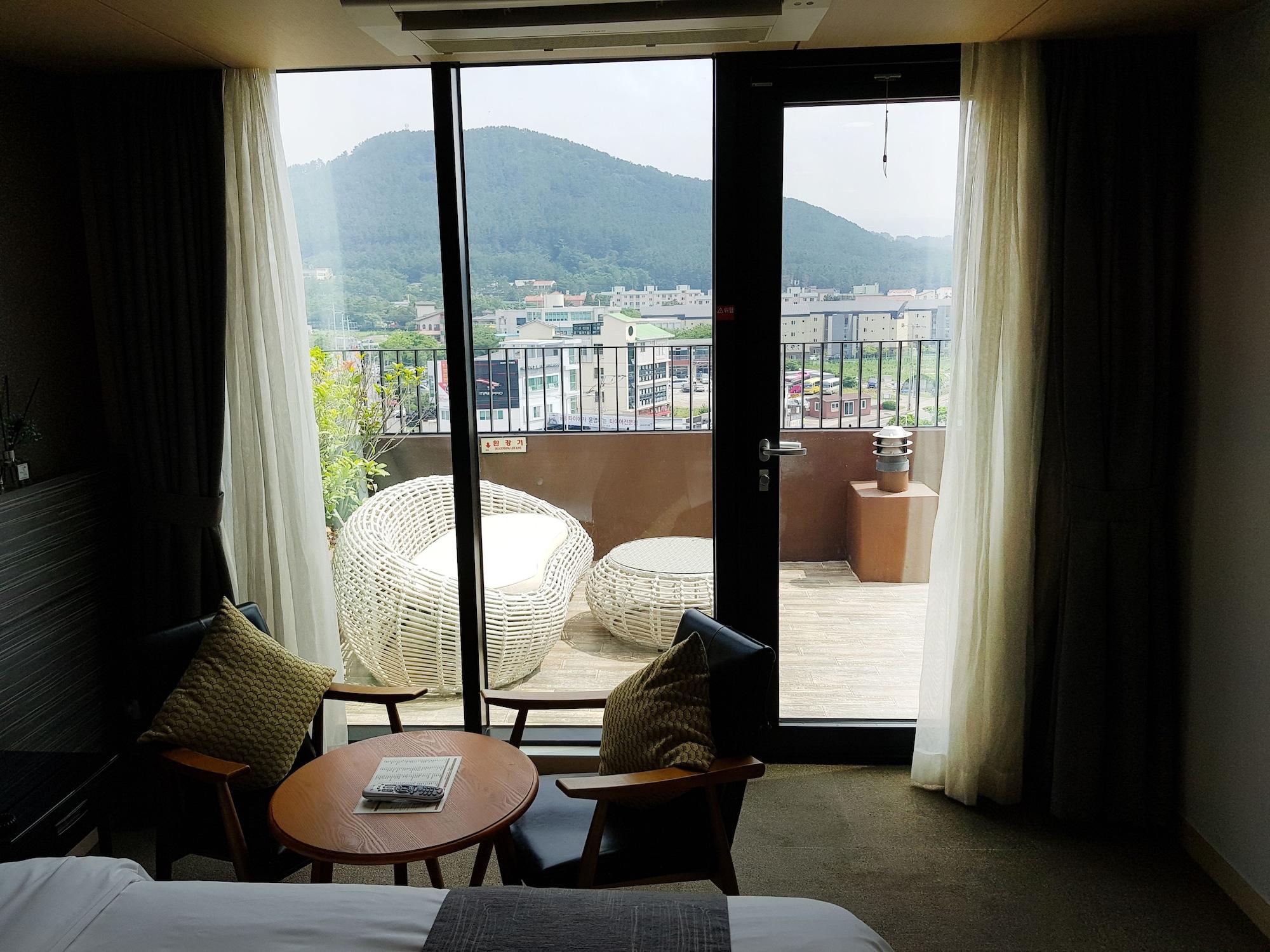 I-Jin Hotel Jeju Eksteriør billede