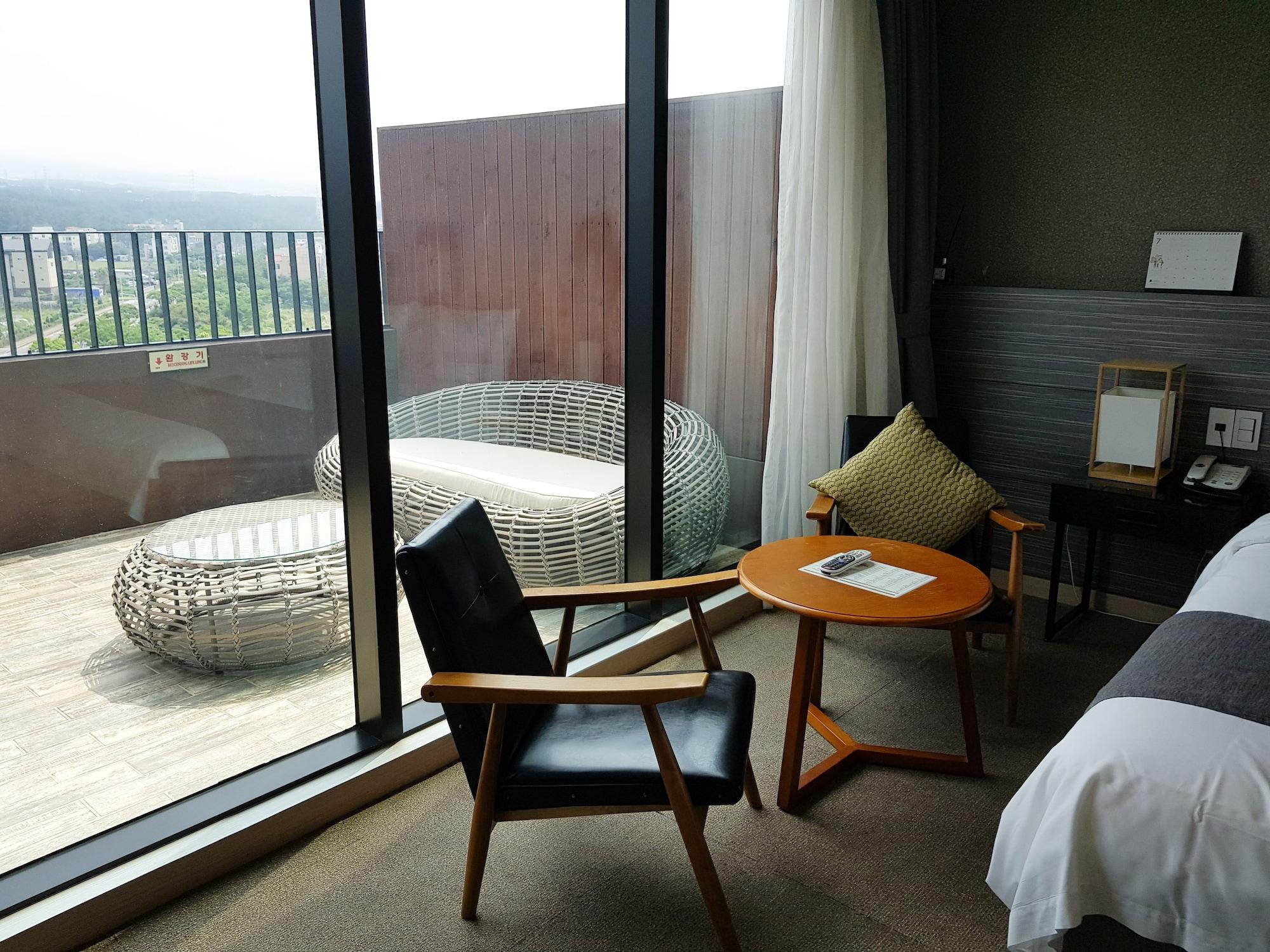 I-Jin Hotel Jeju Eksteriør billede