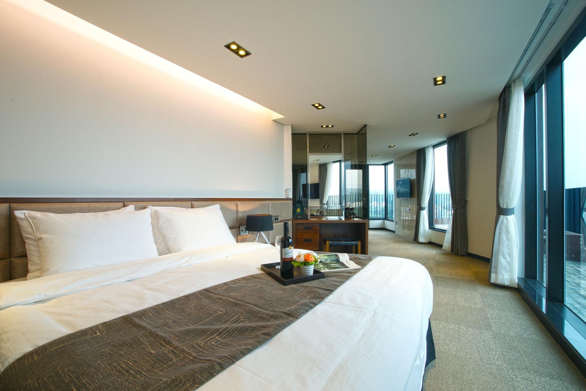 I-Jin Hotel Jeju Eksteriør billede