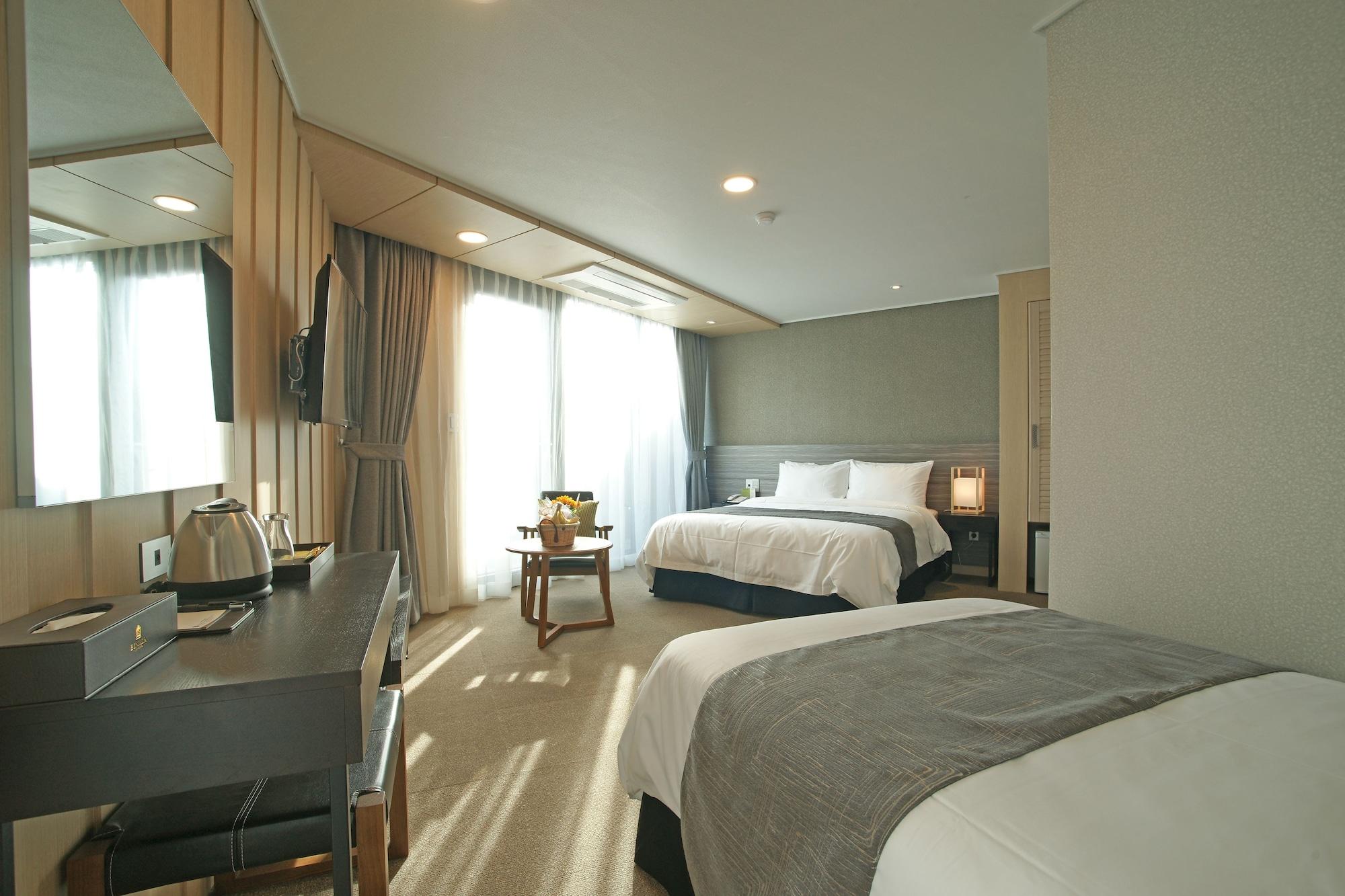 I-Jin Hotel Jeju Eksteriør billede