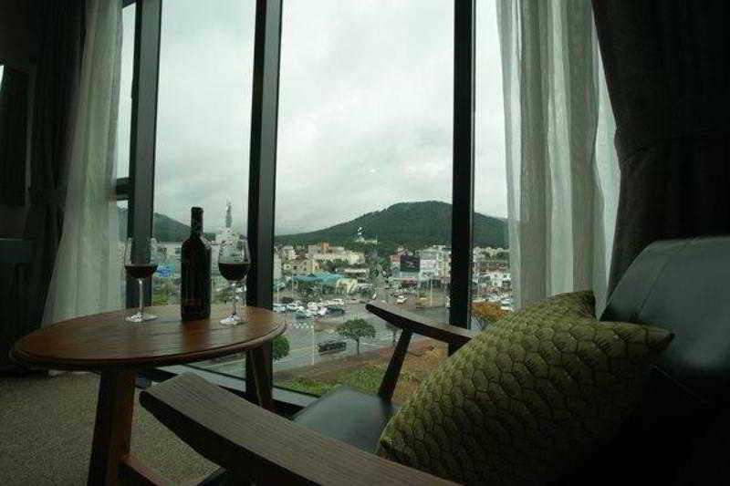 I-Jin Hotel Jeju Eksteriør billede