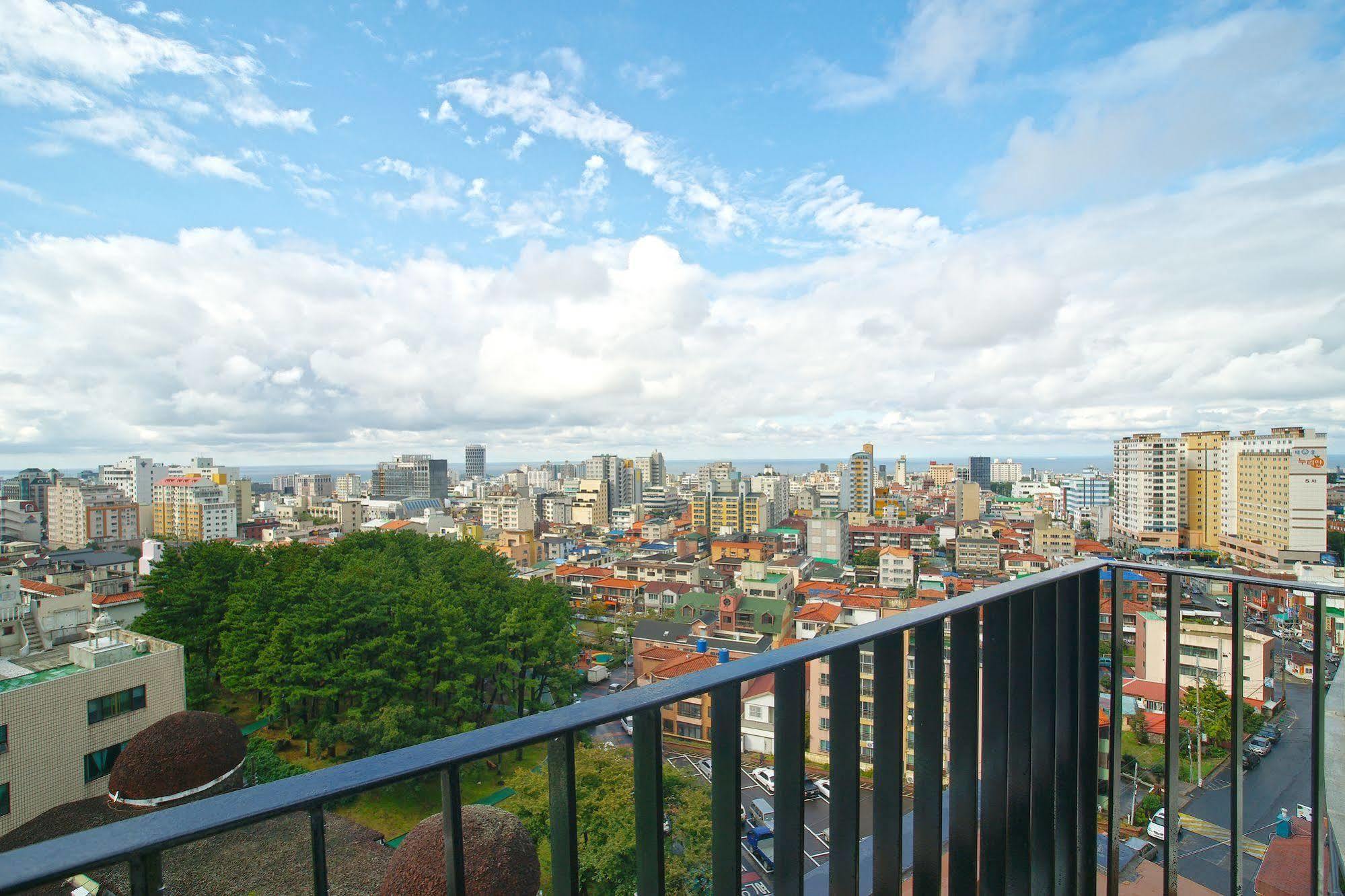 I-Jin Hotel Jeju Eksteriør billede